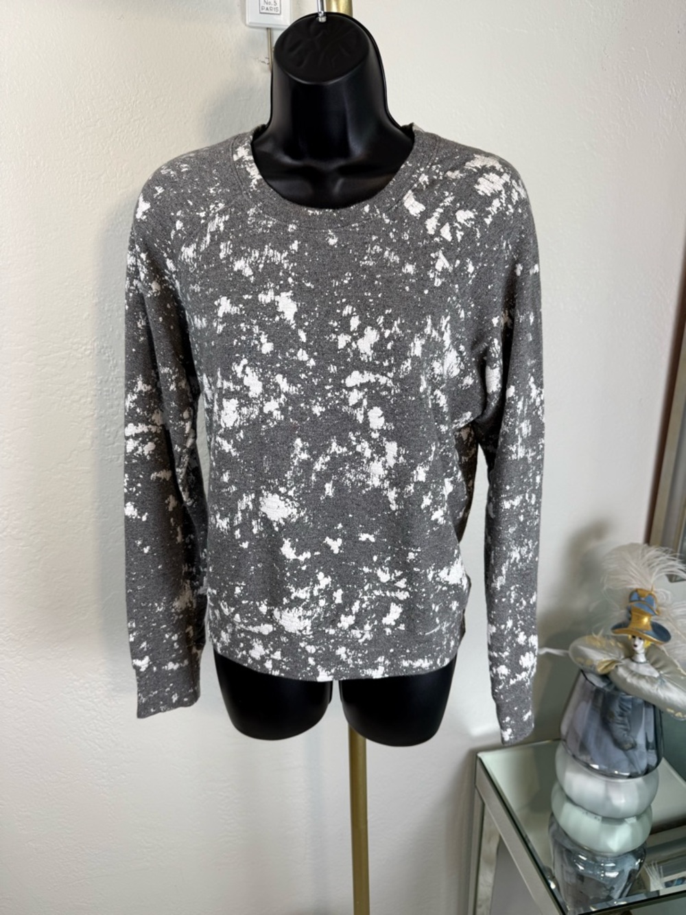 SUNDRY Grey Splatter Paint Splash Sweatshirt - Size 2 (Medium)